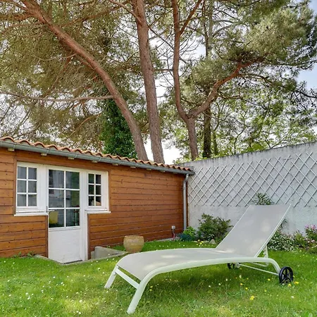 2 Bedroom Pet Friendly In *