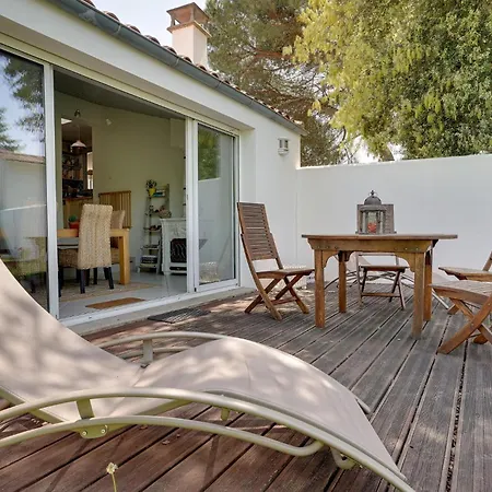 2 Bedroom Pet Friendly In Rivedoux-Plage